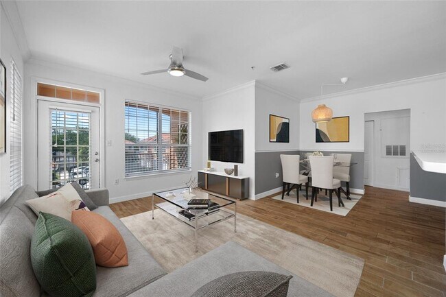 Building Photo - 5000 Culbreath Key Way