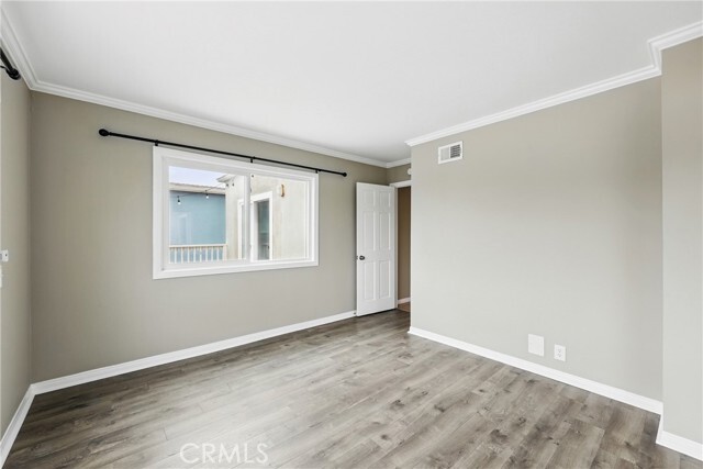 Building Photo - 5012 Seashore Dr