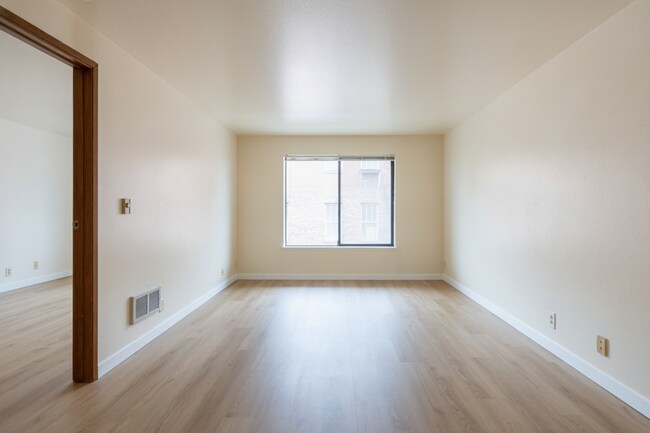 Interior Photo - Park Royal Apartments