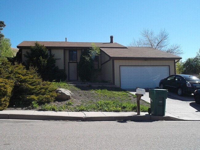 Building Photo - 3637 San Pedro Ct