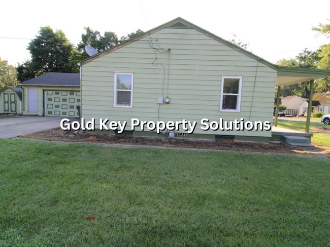 Building Photo - 2 BR 2 BA House with 2-Car Garage and Cent...