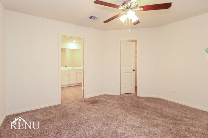 Building Photo - 10491 Red Cardinal Dr