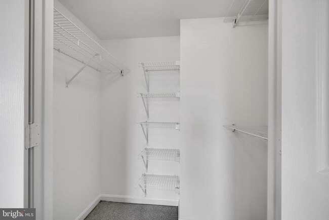 Building Photo - 2181 Jamieson Ave