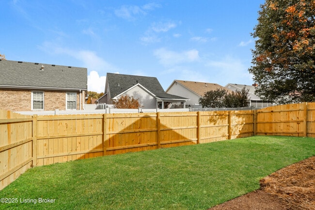 Building Photo - 3324 Rainview Cir