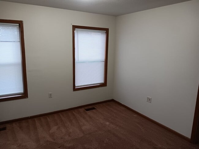 Building Photo - For Rent - Four-Bedroom Two-Bathroom Home Available NOW!