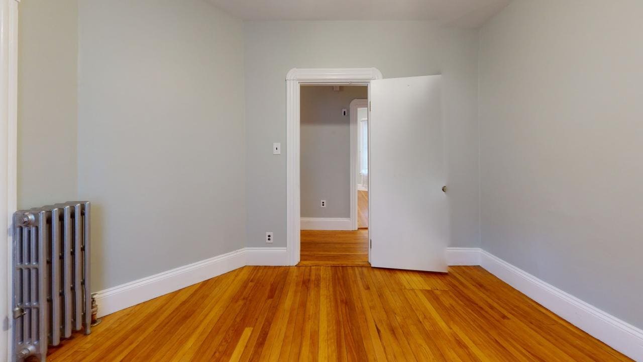 Building Photo - 106 Highland Ave