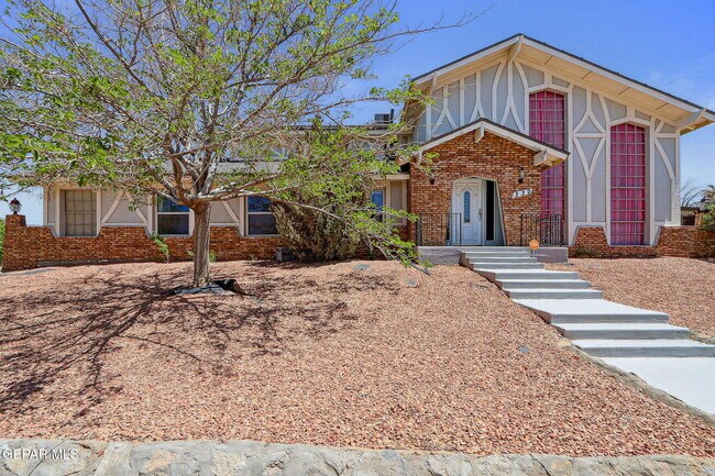 Building Photo - 332 Windrose Ct