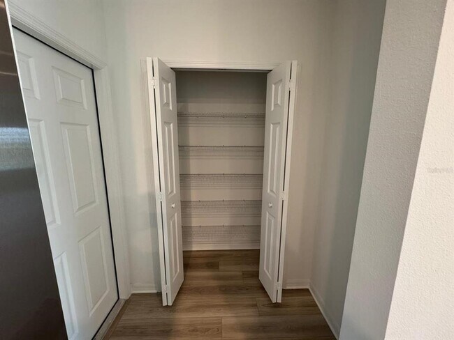 Building Photo - 362 Thompson Vlg Ave