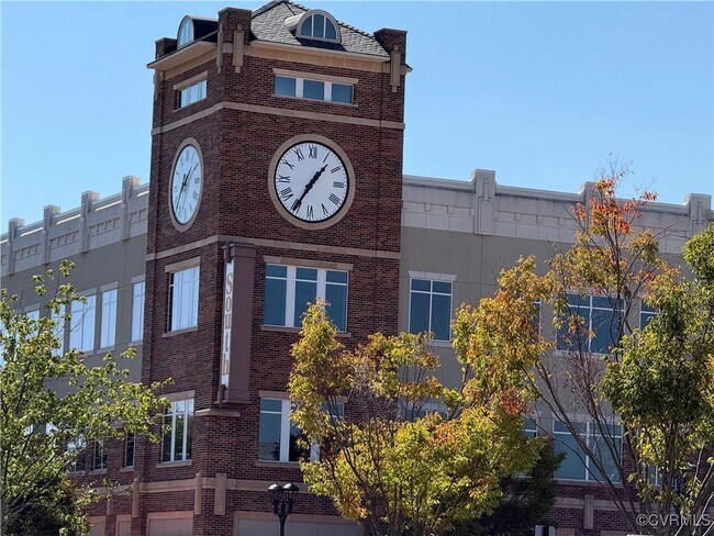 Building Photo - 3924 Village Townes Walk