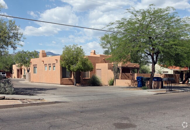 Primary Photo - 4 Sfrs & Duplex