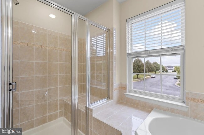 Building Photo - 9343 Morning Walk Dr