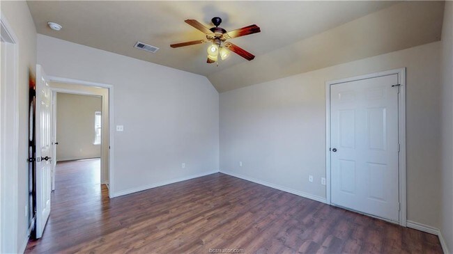 Building Photo - 3357 Keefer Loop