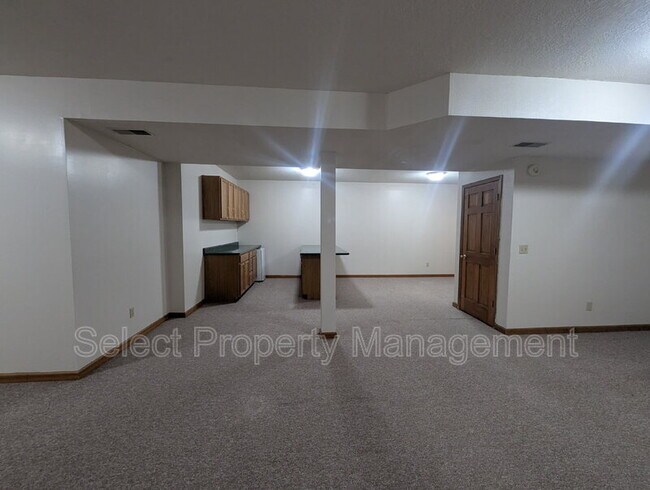 Building Photo - 10931 Smokey Ridge Pl