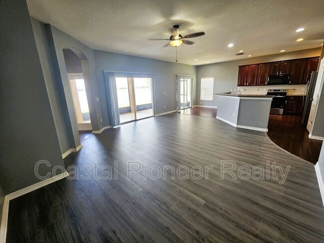 Building Photo - 1824 Mira Lago Cir