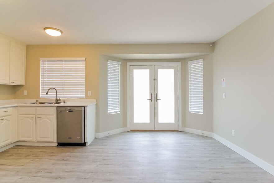 Building Photo - 129 Primero Way