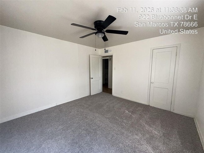 Building Photo - 920-922-922 Bluebonnet Dr E