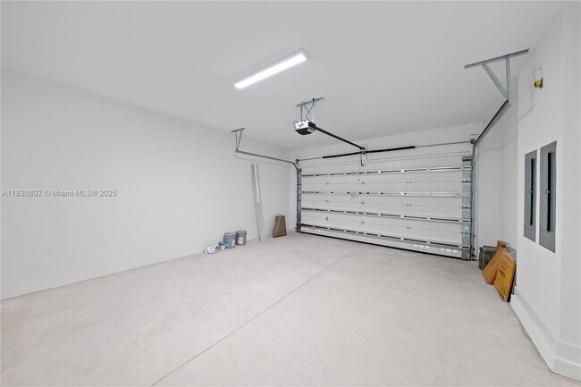 Building Photo - 20422 Southernwood Ave