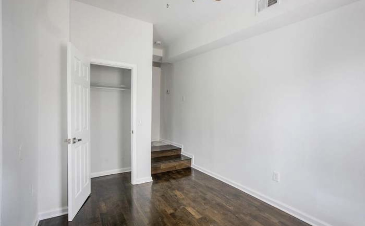 Building Photo - 815 N Calhoun St
