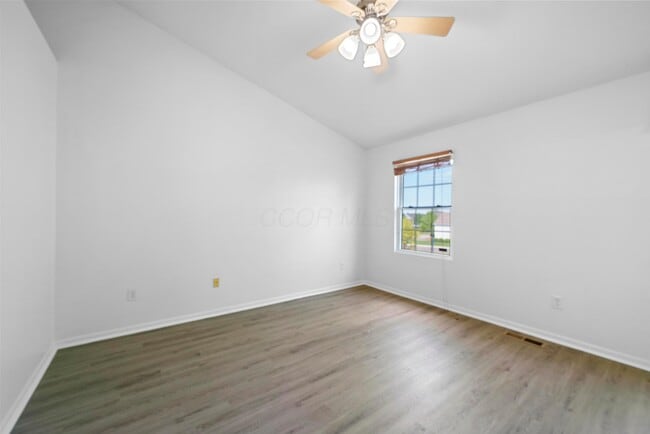 Building Photo - 4035 Redroyal Ave