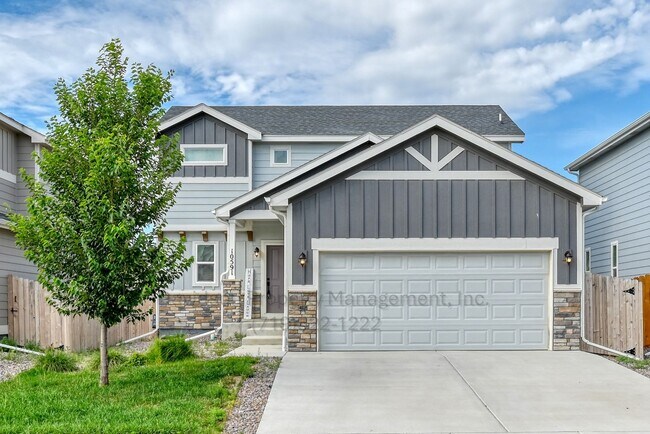 Primary Photo - Gorgeous 3 Bedroom House Located in Lorson...