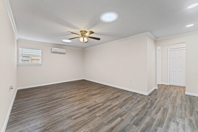 Building Photo - 27241 Wells Ln