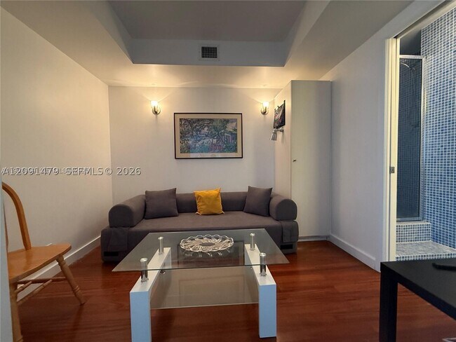 Building Photo - 9511 Collins Ave