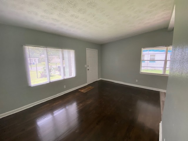 Living Room - 2940 Begonia Rd