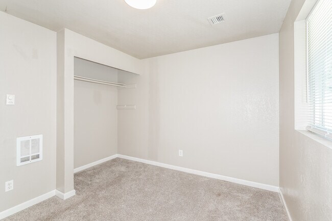 Building Photo - 16028 355th Dr SE