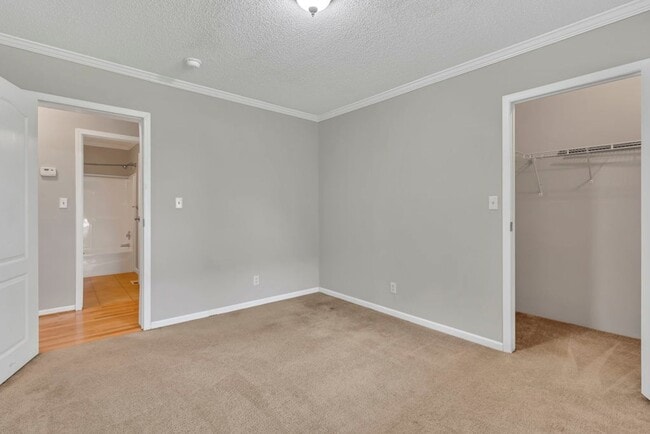 Building Photo - 3 Bed/2 Bath House in West Jefferson!