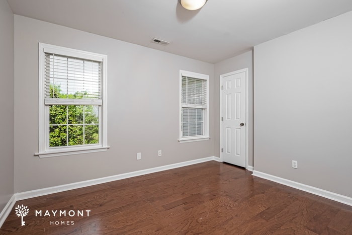 Building Photo - 6333 Willowlawn Dr
