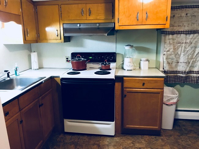 Kitchen - 41 Reilly Ct