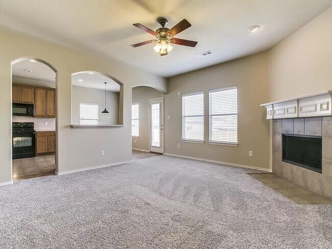 Building Photo - 13212 Alyssum Dr