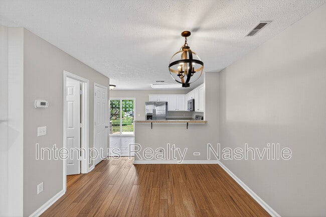 Building Photo - 3271 Harpeth Springs Dr