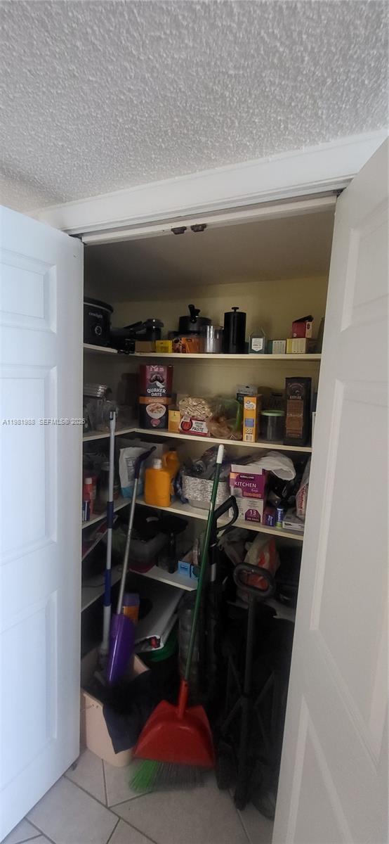 Building Photo - 3800 S Ocean Dr