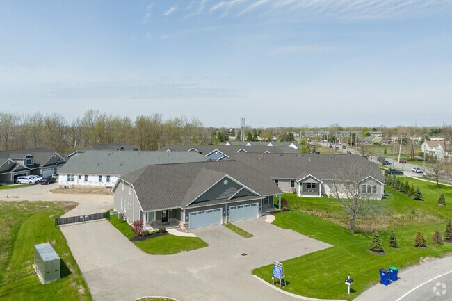650 N Ellicott Creek Rd - The Villas at Essex Woods