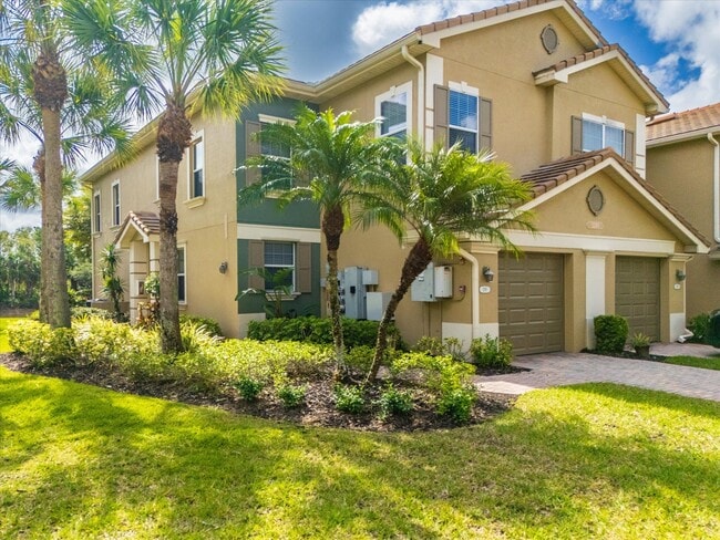 Building Photo - 3240 Cottonwood Bend