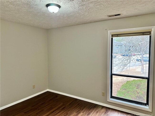 Building Photo - 1849 Tryon Dr