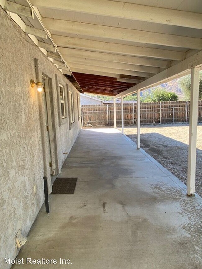 Building Photo - 2 br, 1 bath House - 14615 Cabazon St.