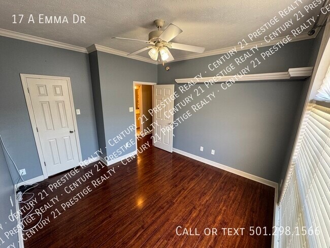 Building Photo - 17 Emma Dr