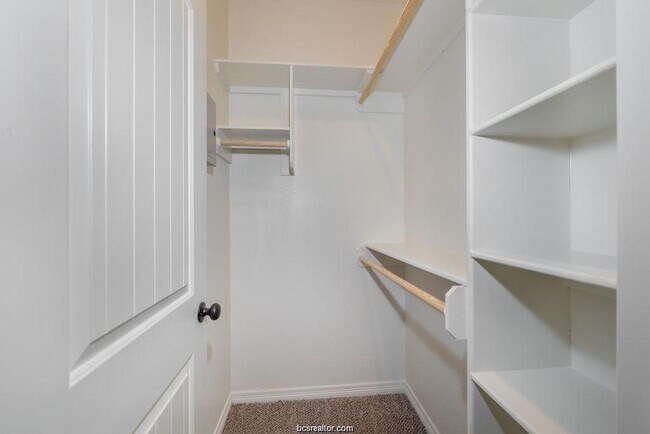 Building Photo - 406 Cooner St