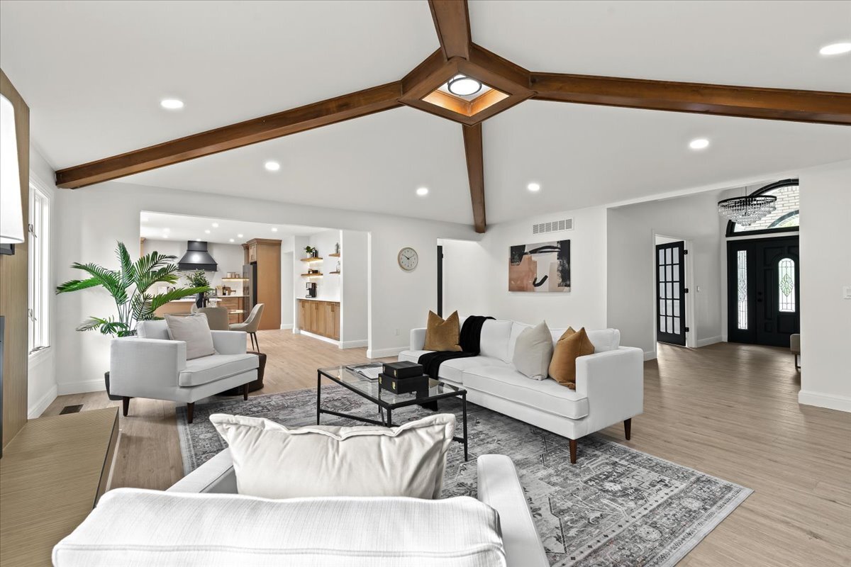 Building Photo - 40526 Woodside Dr