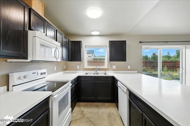 Building Photo - 1115 Spring Dr