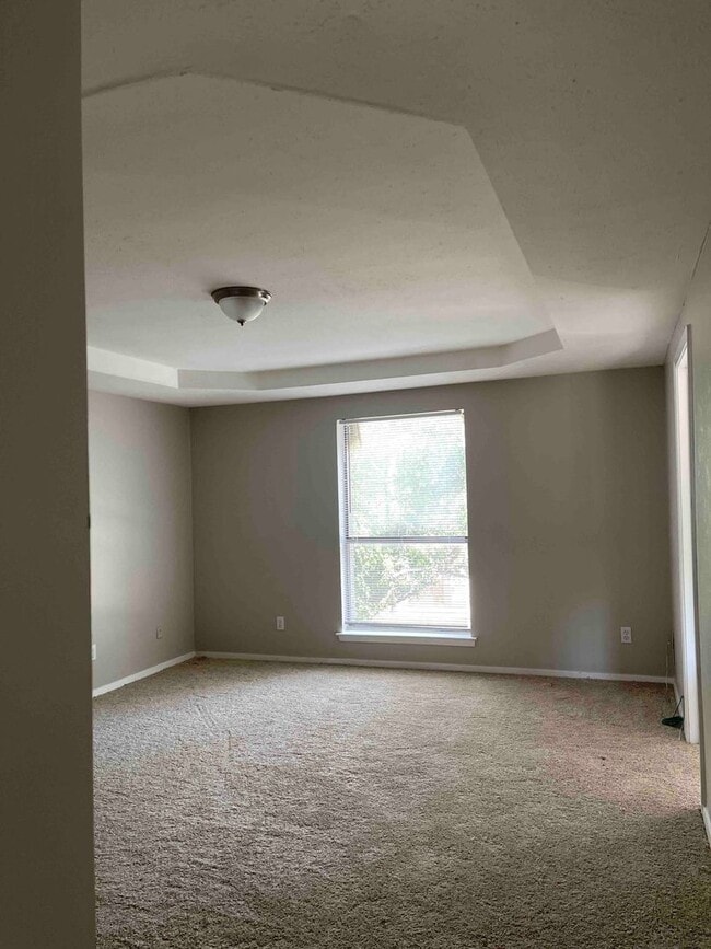 Building Photo - Duplex in Desoto