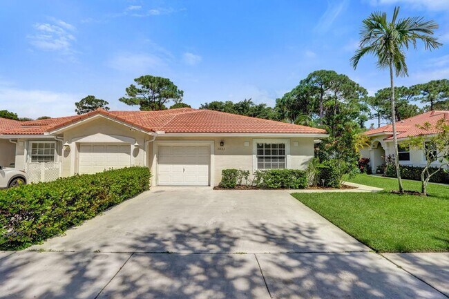 Building Photo - 5033 S La Sedona Cir