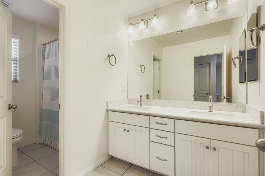 Building Photo - 340 Mezzaforte St