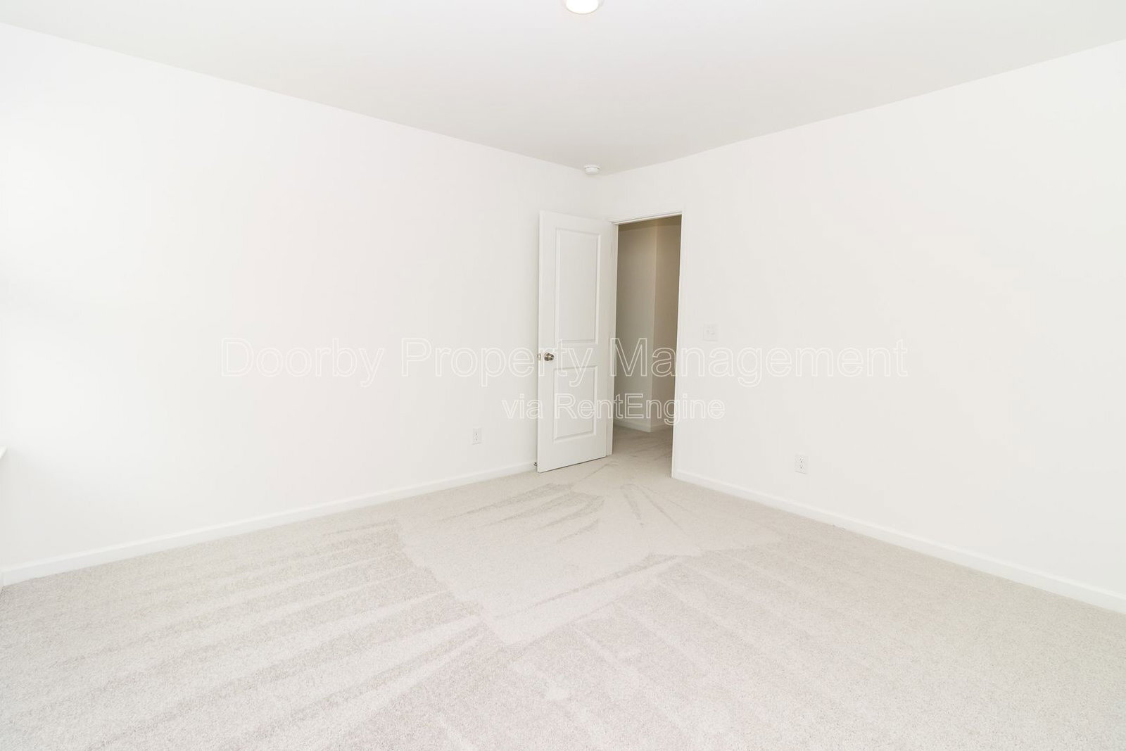 Building Photo - 115 Saddlebred Wy