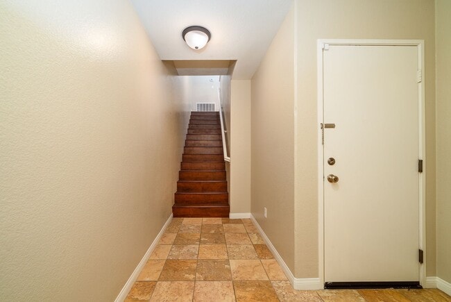 Building Photo - 3140 Trinity Bay Pl