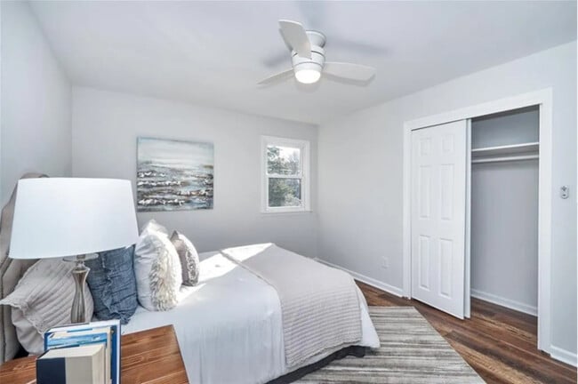 Building Photo - 21507 Court St