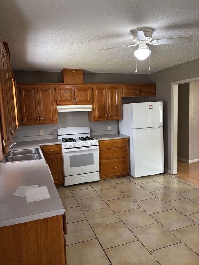 Building Photo - 3/2 home in Prairie Grove