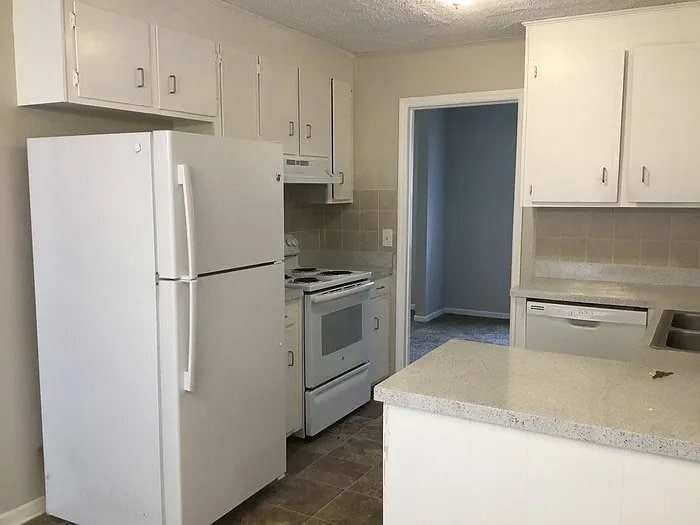 Building Photo - 128 Durango Ave